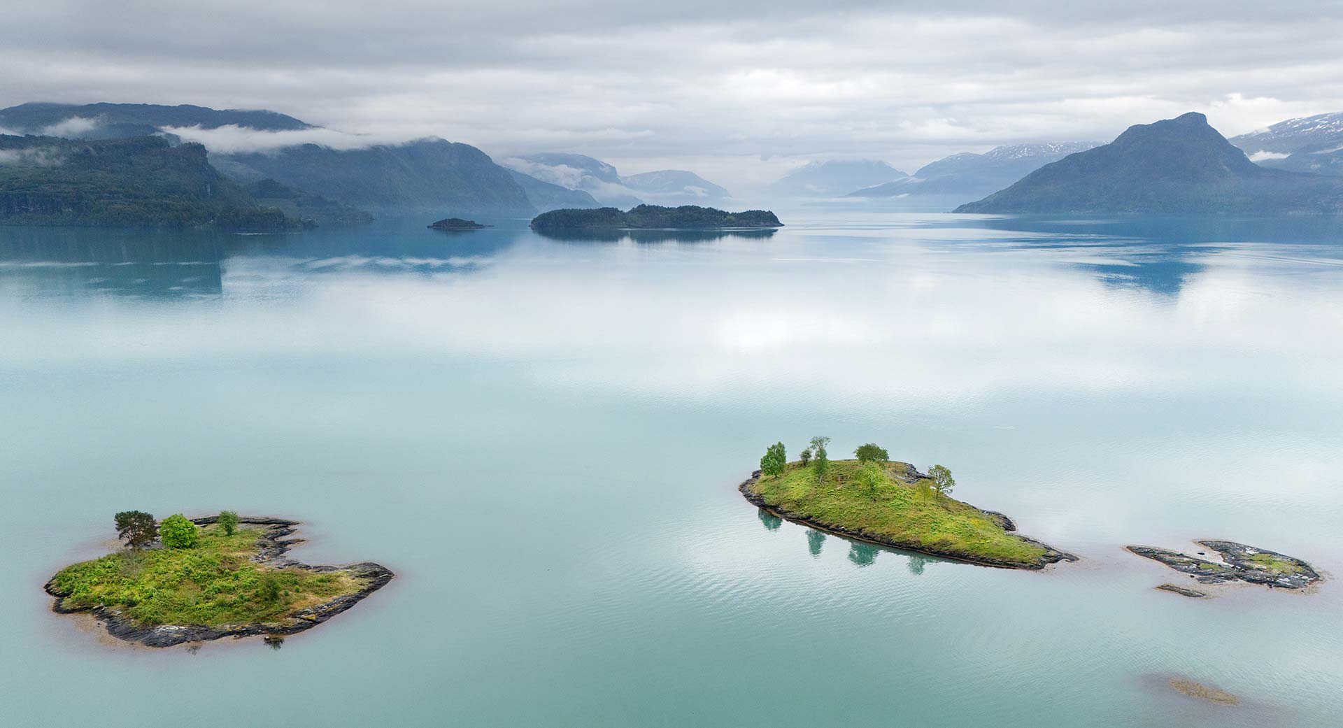 Drohnenfotografie Fjordlandschaft Leo Seidel